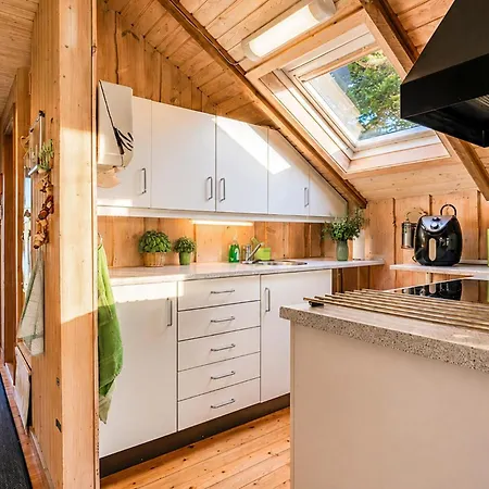 2 Bedroom Awesome In Сasa de vacaciones Oksbøl